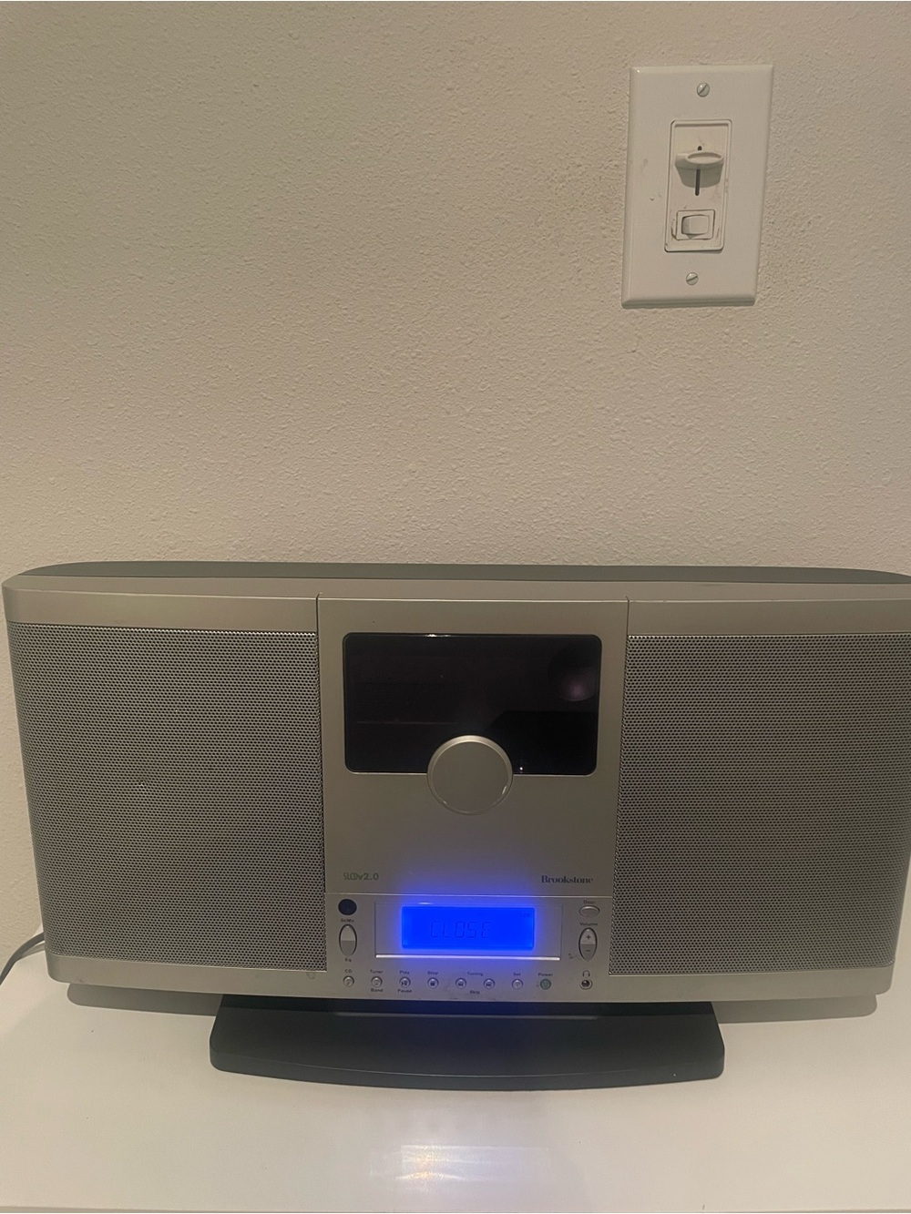 Brookstone Silver CD  with Blue Display SLCDv2.0 CD Player Tested